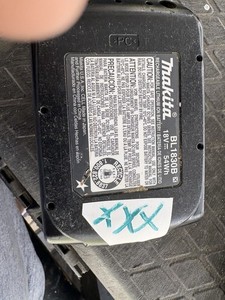 Lot Of (2) Mikita 18v Batteries. Parts Only, Not Working.!! 3 AMP Hour. (TUB#3)