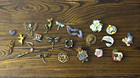 Vintage to Modern Brooch/Pin Lot 22pc READ DESCRIPTION — photo 1