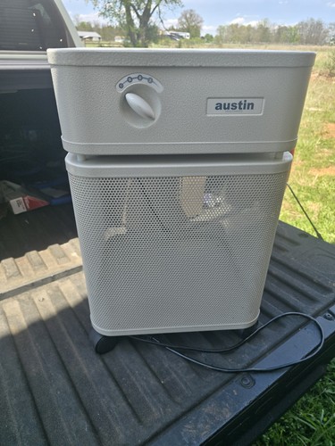 Austin Air HM400 HM-400 HEALTHMATE AIR PURIFIER **NO FILTER**