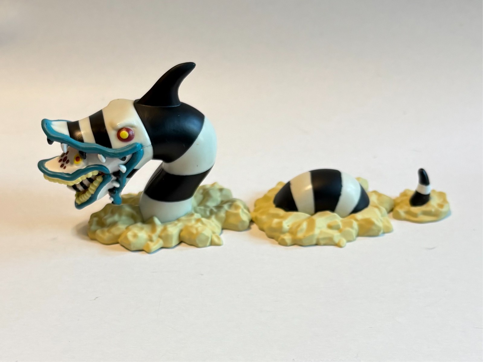 SANDWORM - BETTLEJUICE - Mystery Minis - Vinyl Figure
