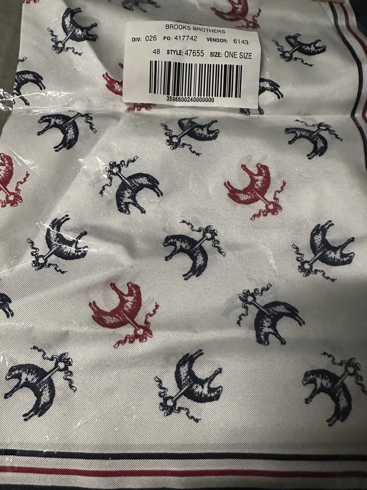 NEW Brooks Brothers Pocket Square Fleece collection. Thom Browne - Image 4 of 4