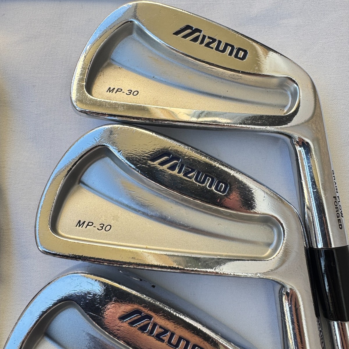 MIZUNO - 【レフティ】ミズノ MP-30 アイアン 7本 ゴルフクラブ DG S200 レフティ】ミズノ MP-30 アイアン 7本 ゴルフクラブ DG S200
