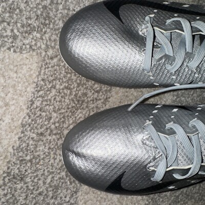 Size 8 Nike Vapor Untouchable Speed TD 3 Metallic Silver Football 917166-101 Nike Vapor Untouchable Speed 3 TD Football Cleats White  main image 4