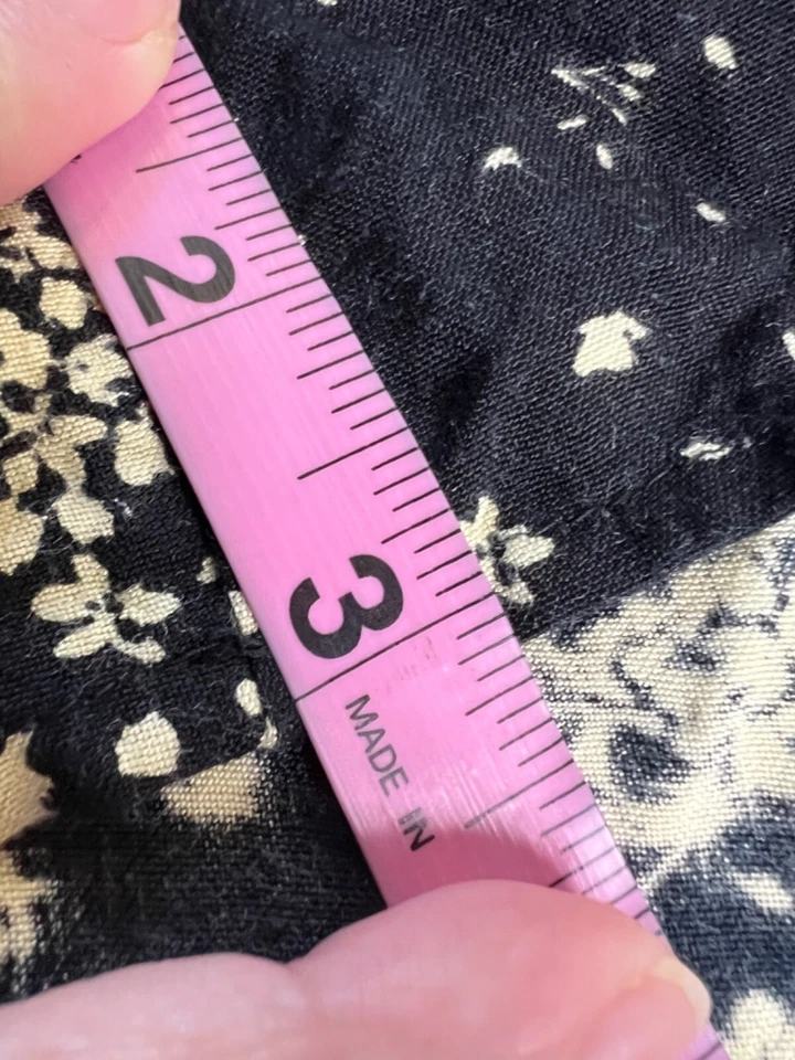 Mono de Juego Urban Outfitters UO Blair para Mujer Mameluco Floral Tirantes Negro Talla S Foto 3 de 4