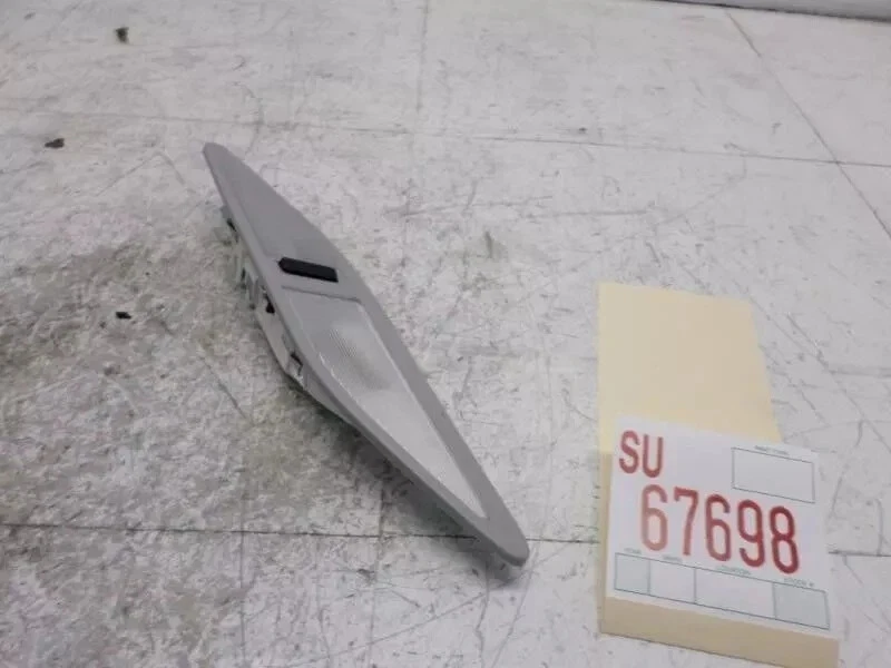 Lámpara de luz de cortesía 530i 2002 BMW lado izquierdo del conductor trasero OEM Foto 3 de 4