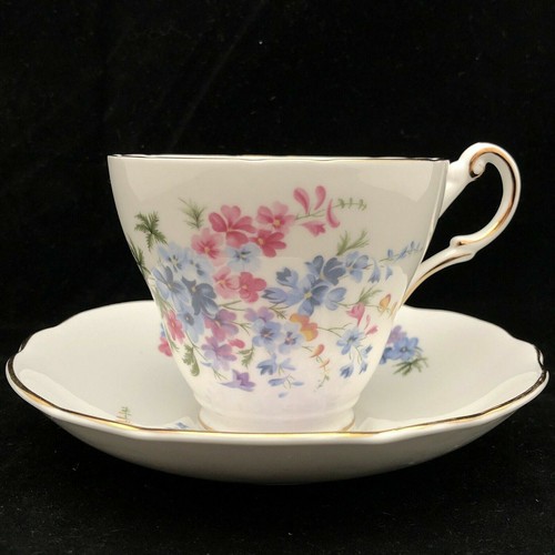 Regency Porcelain Cup Saucer Set Spring Pink Blue Flowers Gold Trim England - Picture 3 of 7