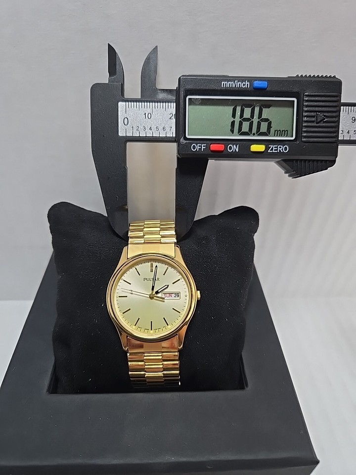 Mens Vintage Pulsar Gold Tone Day Date Watch Stretch Band V7337A30 New
