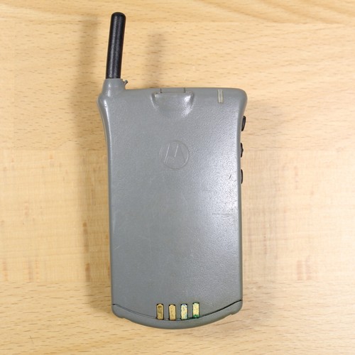 Vintage Motorola StarTAC Gray Cell Phone Untested #111 - Photo 3 sur 4