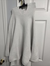 Women's Old Navy White Pullover Hoodie Sweater Large