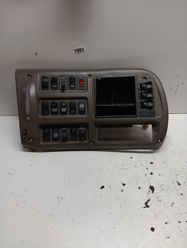 MACK VISION TRUCK DASH PANEL WITH SWITCHES 84MT557M, ITEM # 1981