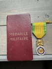 Original WW2 FRANCE FRENCH MILITARY MEDAL MEDAILLE MILITAIRE 1870-1940 with Box!