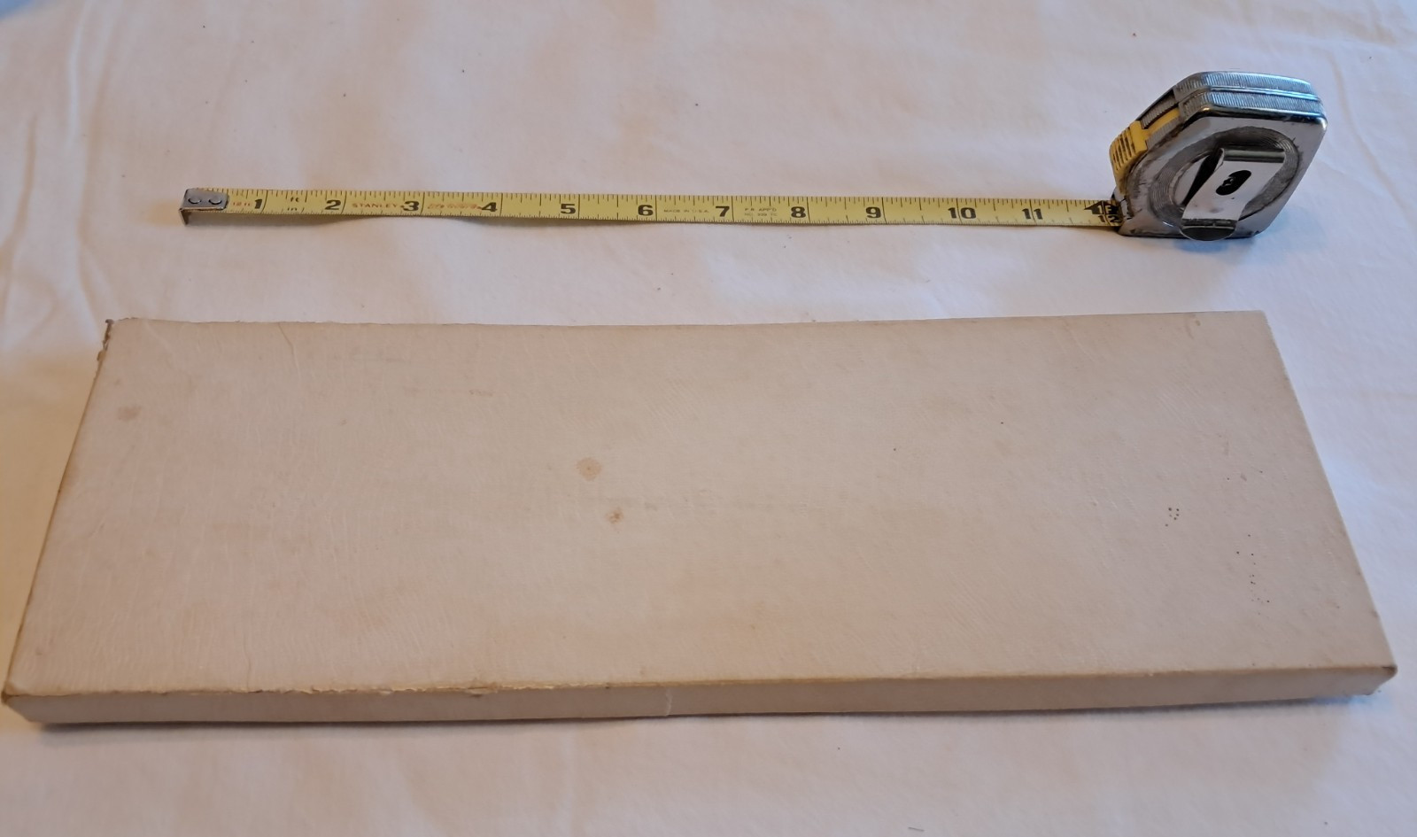 Vtg Hollywood Lucite Cribbage Board w/ Embedded Color Holes Mid Century Glam