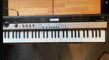 Korg Microstation - MUSIC WORKSTATION