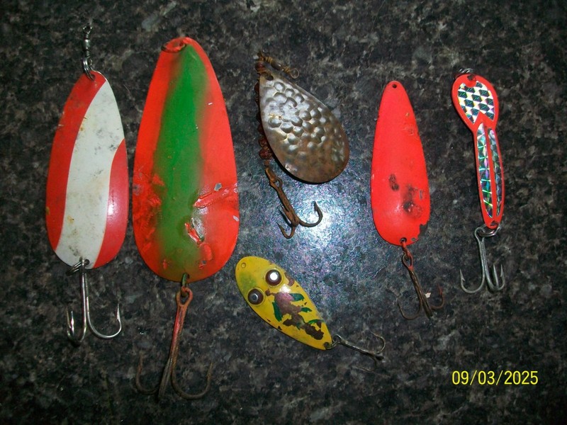 Lot of 6 Lg Vintage Spoons Nebco, Dependon, Dave Davis, Flasheye Fishing Lures