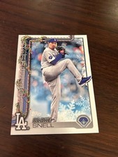 2025 Topps Holiday Baseball - Blake Snell #H135 Holiday Variation Back