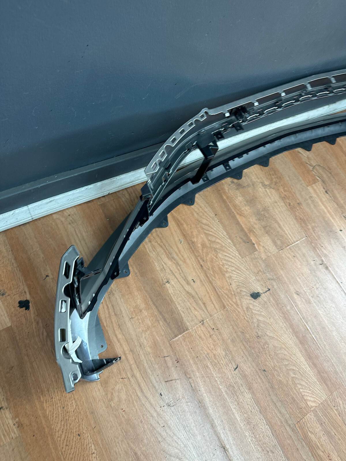 2020 2021 2022 BENTLEY GT GTC COUPE FRONT BUMPER COVER OEM 3SD 807 437