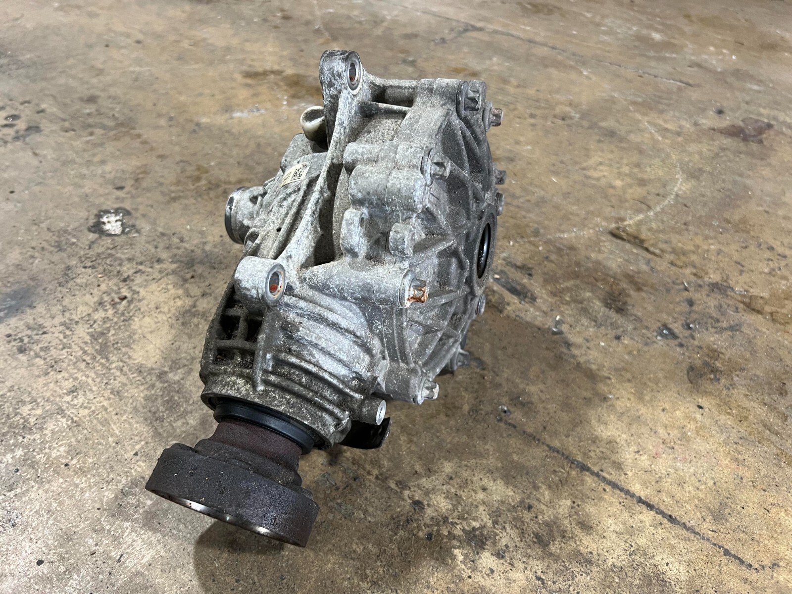 14-17 Maserati Quattroporte S AWD 3.0L Front Differential Diff Carrier 1359 OEM