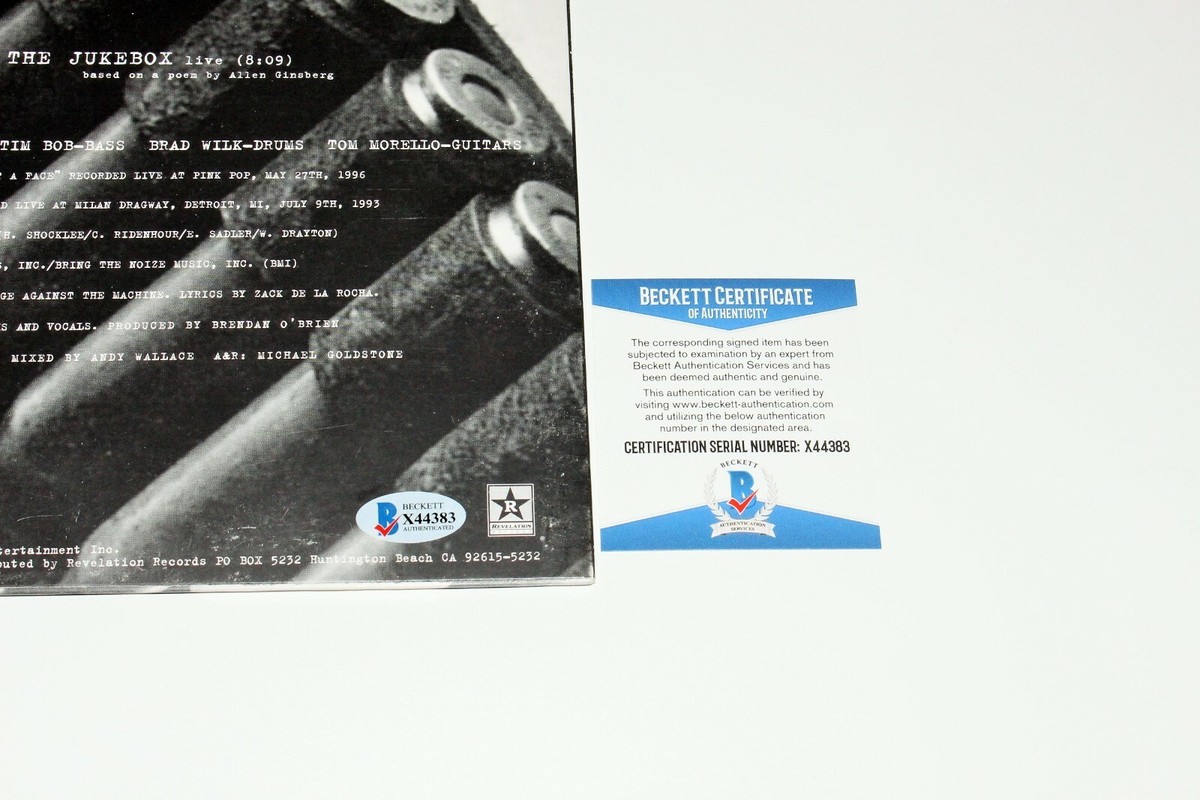 RAGE AGAINST THE MACHINE (ザック) サイン入りCD RAGE AGAINST THE MACHINE (ザック) サイン入りCD Rage Against