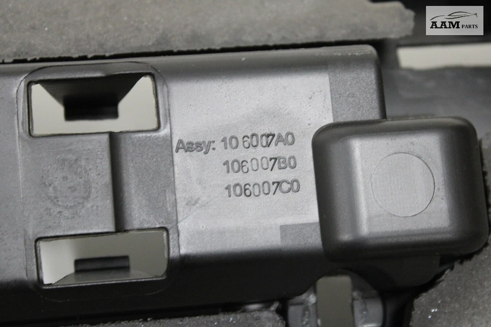 BMW 428i F36 Gran Coupé 2015-2016 tapa trasera del maletero puerta levadiza cubierta panel moldura OEM Foto 4 de 4