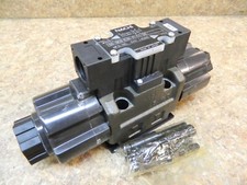 NACHI  SS-G03-E3X-R-C1 22  Hydraulic Directional Control Valve  100V / 50/60Hz