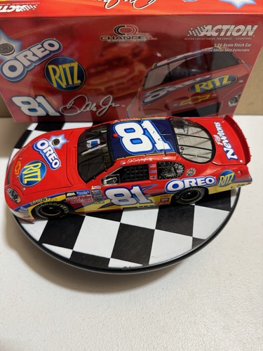 Dale Earnhardt Jr #81 Oreo Ritz 2005 1/24 Nascar Diecast - Picture 2 of 14