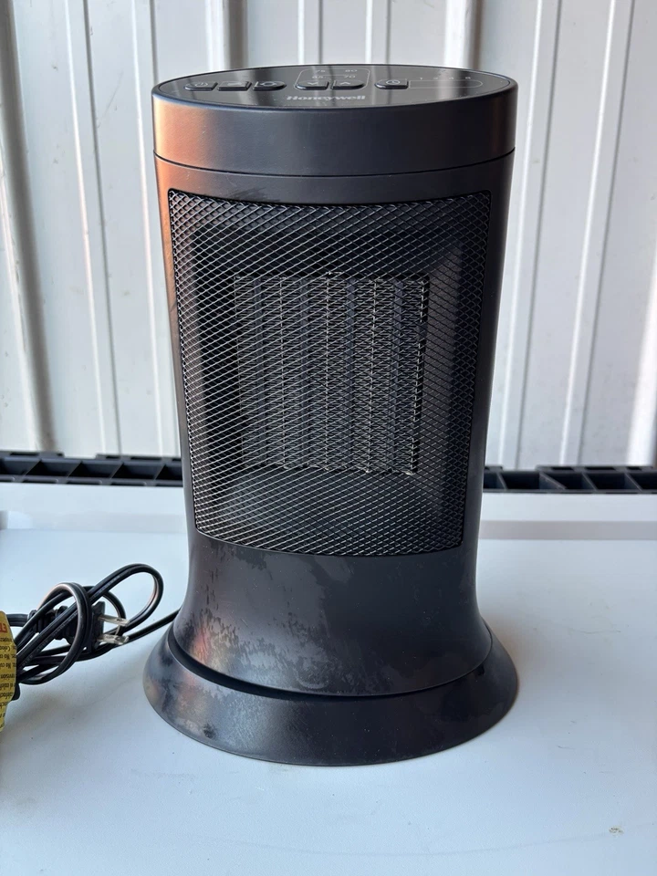 Honeywell HCE309 Digital Ceramic Space Heater – 1500W – Tested & Working - Image 4 of 4