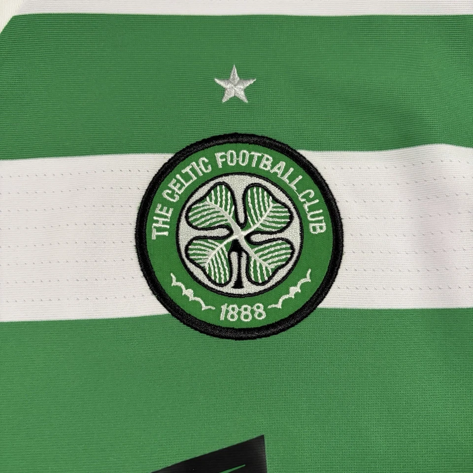 Umbro Carling Home Football Shirt Soccer Jersey Rare Celtic 2004 2005 Large - Image 3 of 4