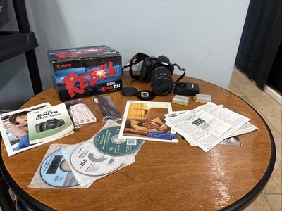 Canon EOS Rebel T1i Digital Camera With 18-200 mm Sigma Lens - Working