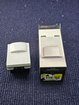 DEAKO DS-SM1N-WHWH-UCX: Simple Motion Sensor Switch Replacement 120VAC 60Hz