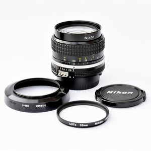 Nikon Nikkor 24mm f2 AI Super Sharp Manual Focus Nr. Mint. Tested see Images