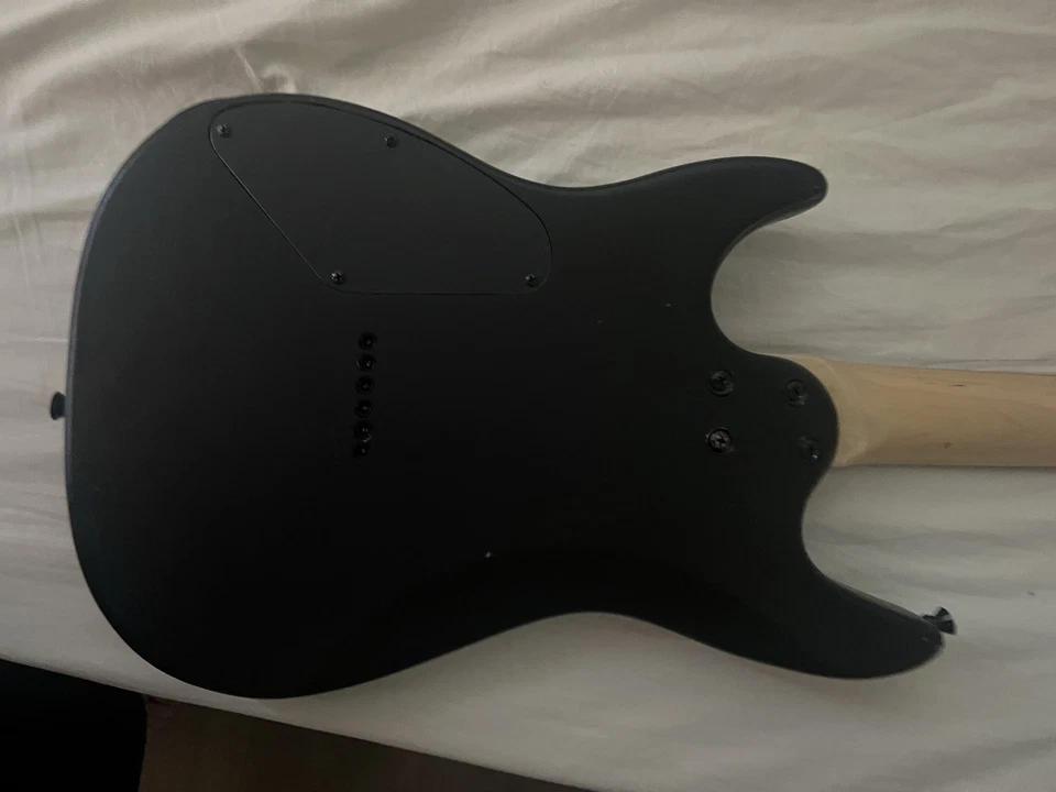 Guitarra eléctrica Laguna LE200 negra satinada Foto 4 de 4