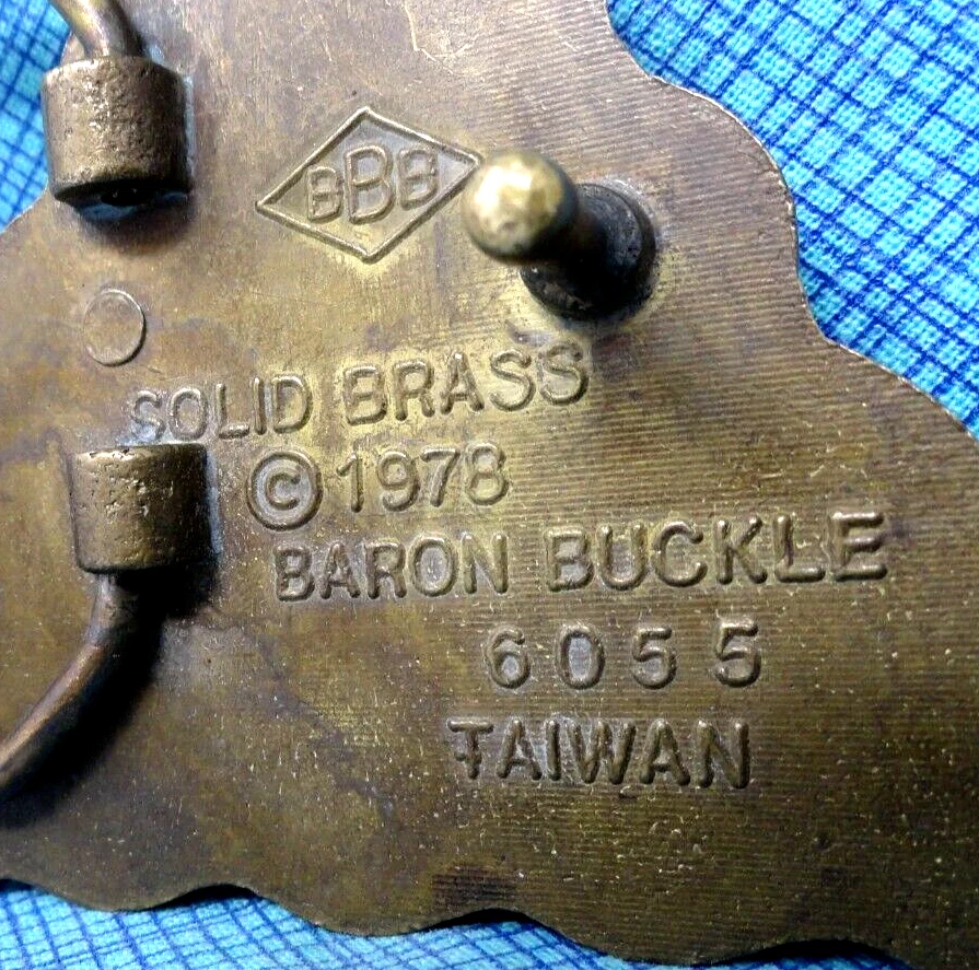 Bolas de bilhar bronze cinto fivela rack bilhar raro vintage anos 70 Barão Taiwan .QRT222 - Imagem 4 de 4