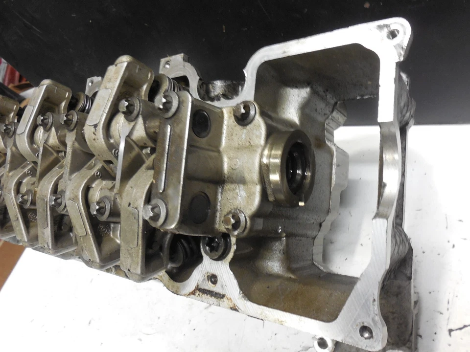 Left Driver Engine Cylinder Head R1120161201 98-04 Mercedes Benz C320 CLK320 - Image 3 of 4