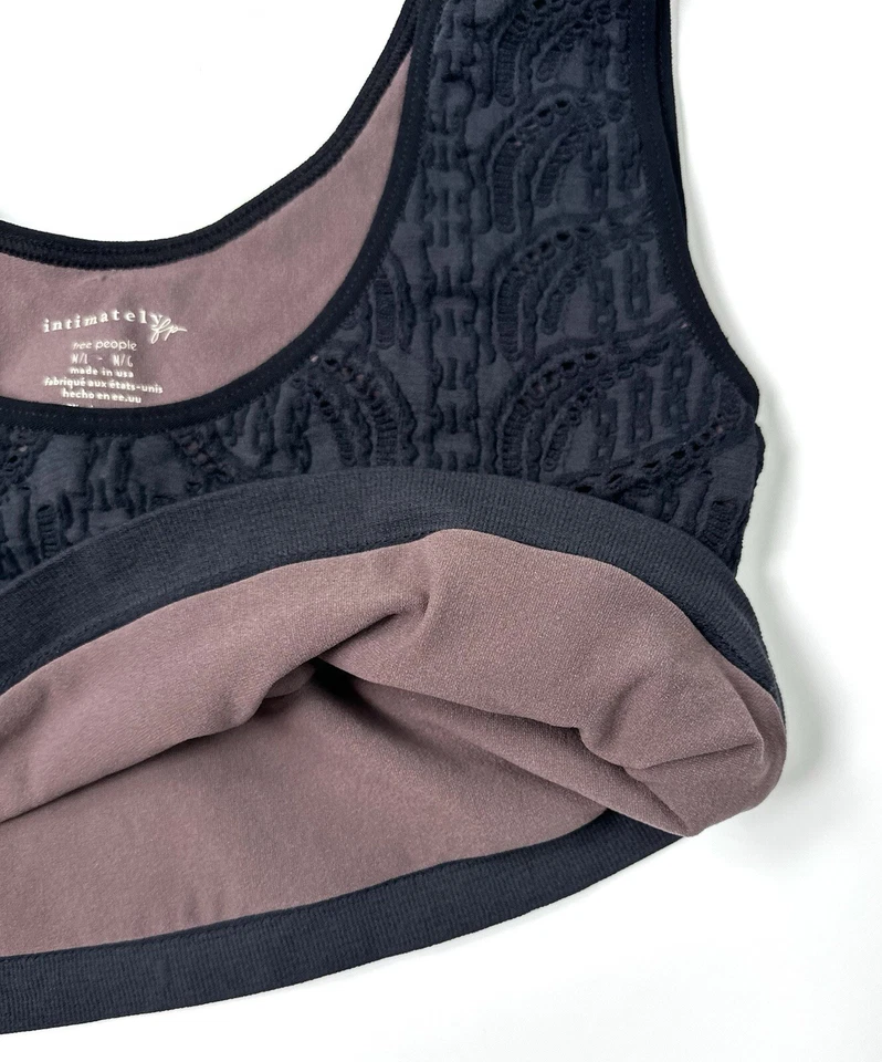 Nuevo sin etiquetas Sujetador de ganchillo Intimately Free People malla corta forrado elástico negro M/L Foto 3 de 4