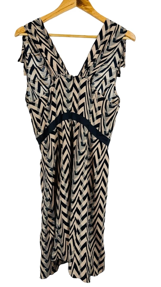 Vestido Tracy Reese New York Negro Tostado 100% Seda Talla 10 Volantes Corpiño Geométrico Foto 3 de 4