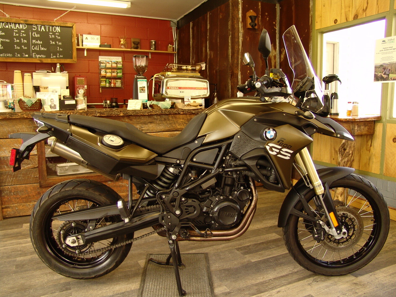 2013 BMW F800GS -- 2013 BMW F800GS excellent condition on road use adult owner service up to date