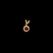 9ct Yellow Gold Round Garnet Pendant (4mm) - Optional Chain