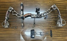 Elite Energy 32 Right Handed Bow Package