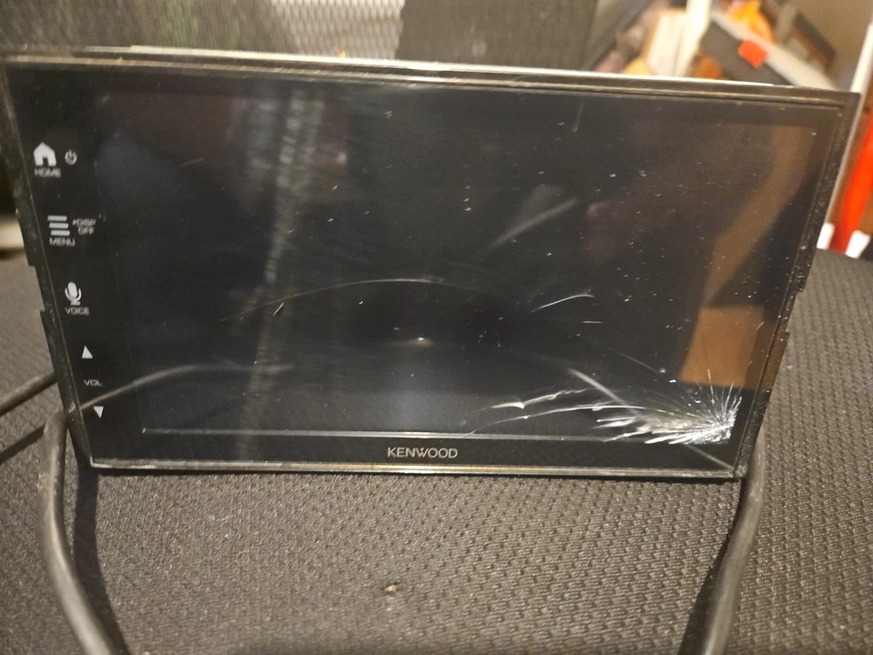 Kenwood DMX7709S 6.8 Double Din Car Stereo/ Media Player/Wvga Monitor Bluetooth - Image 2 of 4