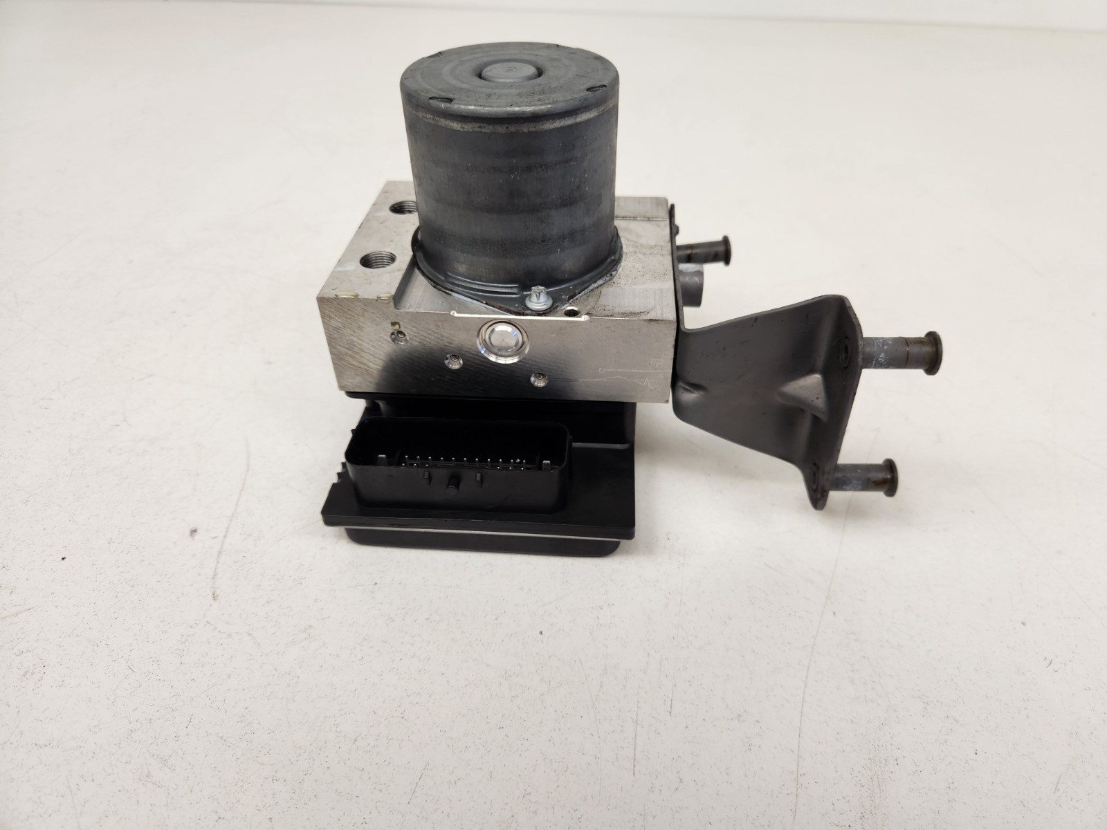 McLaren MP4-12C 2012-2014 Hydraulic pump P/N 11C0389CP