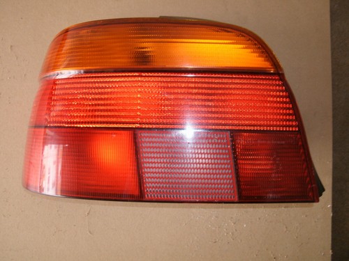 BMW 5er E39 Limousine Rückleuchte Heckleuchte Rücklicht links