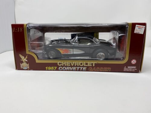 Road Legends 1957 Chevy Corvette Gasser 1:18 Scale Die-cast Model Street Rod