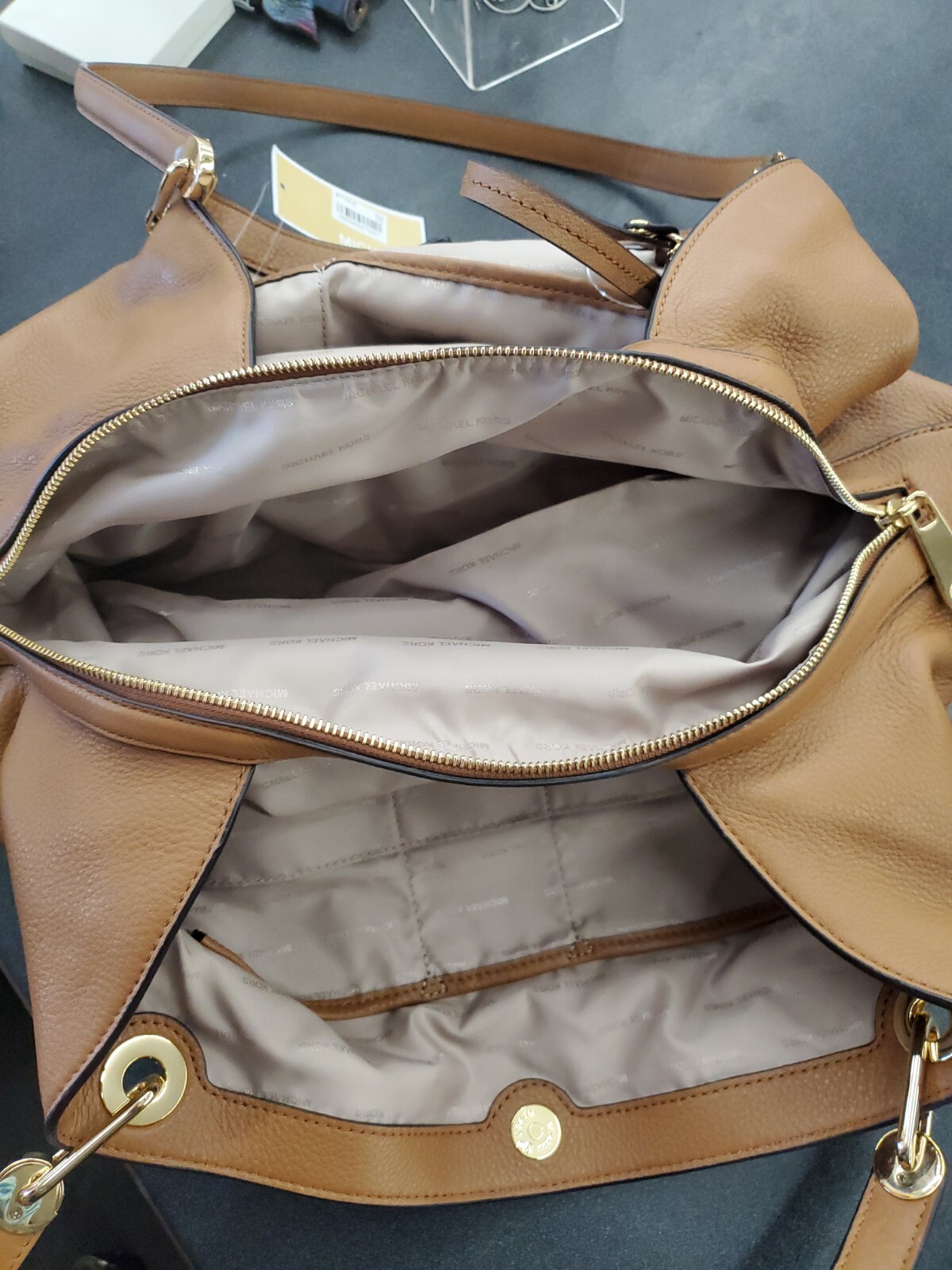 Michael+Kors+Avril+Women27s+ExtraLarge+Leather+TopZip+Tote+Bag+