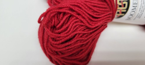 Roter Fiesta extrafeiner Super Wash Merinowolle Knäuel Bumerang 320 Yards - Bild 4 von 9