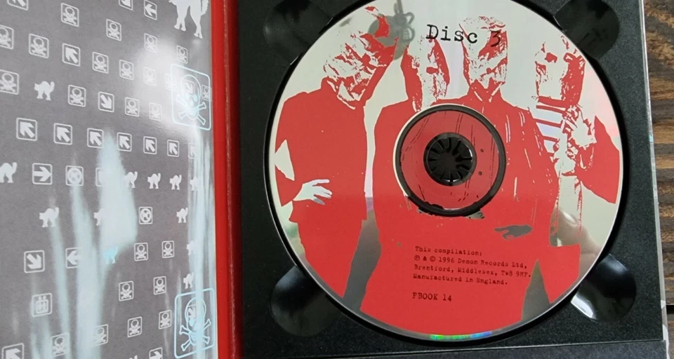 The Damned,Neat Neat Neat,3 CD Box Set,(UK,1996,Demon Records Ltd.)Superrar,Neu! - Bild 4 von 4