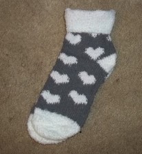 NEW 1 Pair Women's Fluffy Fuzzy Socks Gray Heart by Fashion Boutique NEW