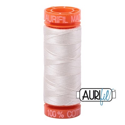 Aurifil 50wt Baumwolle kleine Spule Faden-Musselin - 5A00319H-1H2YX