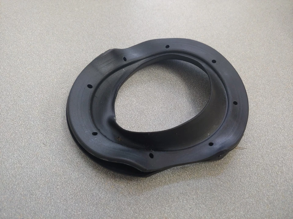 BONITO USADO ORIGINAL PORSCHE 911 930 G CARROCERÍA GOMA A TRAVÉS DE CARROCERÍA MANGUERA DE AIRE SELLO 1970-89 Foto 2 de 4