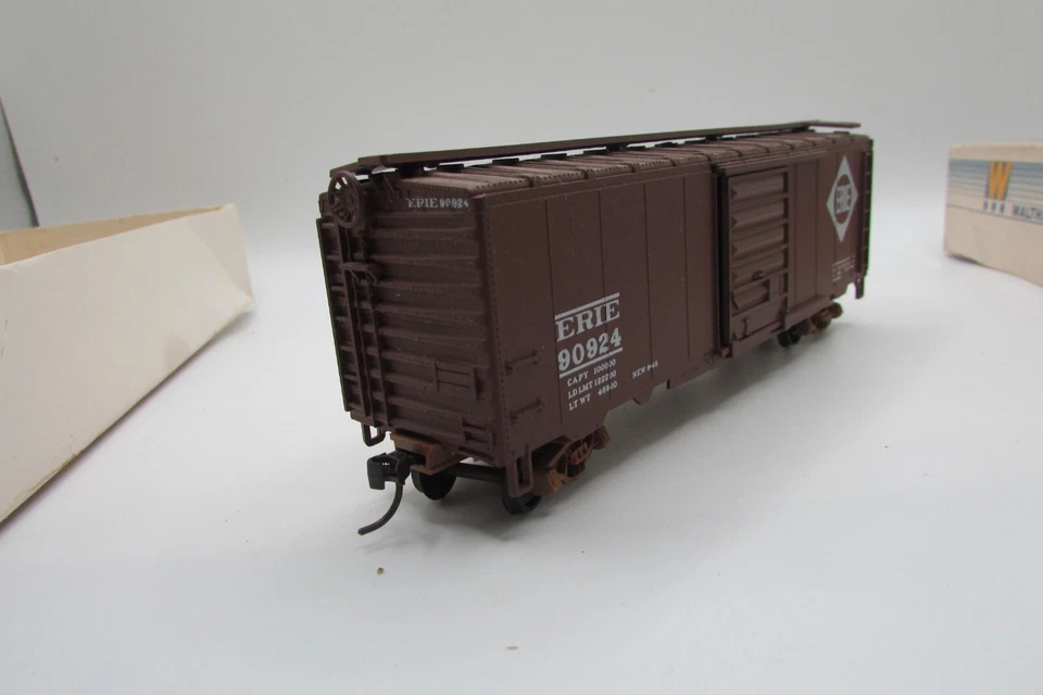 HO Scale Walthers 932-3708 40' PS1 Box Car ERIE WAL4870 - Image 2 of 4