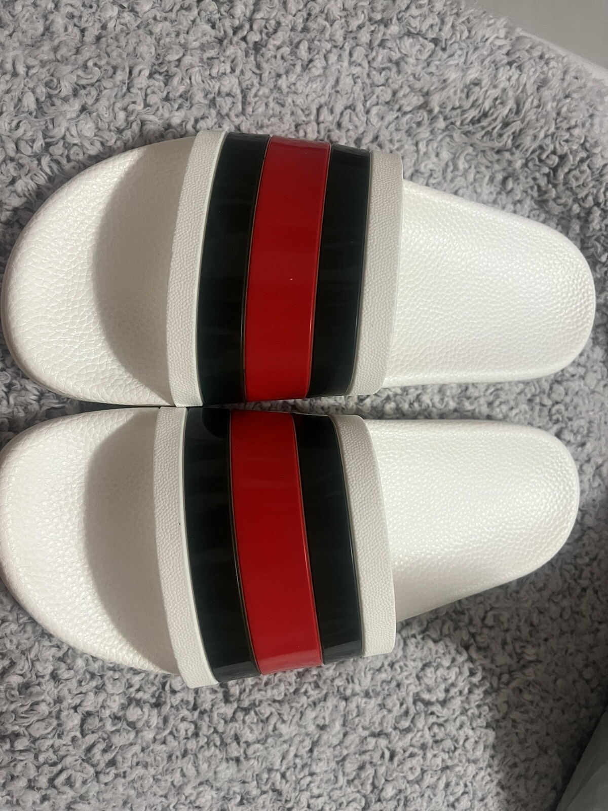 Gucci men's slides size 8.5 luxury comfort footwear-image
